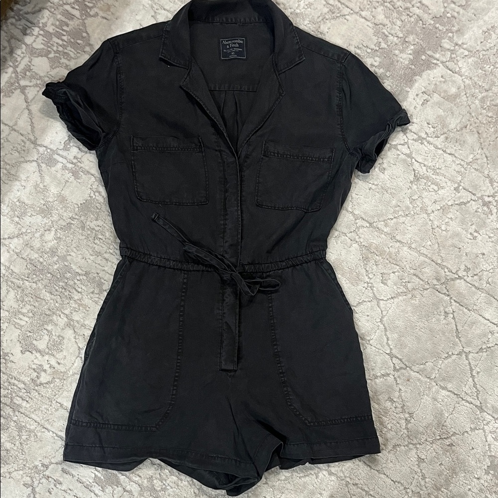 Abercrombie and fitch dark grey utility romper size xs